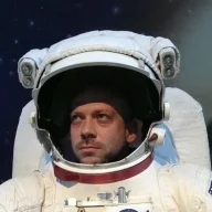 AxomoxA